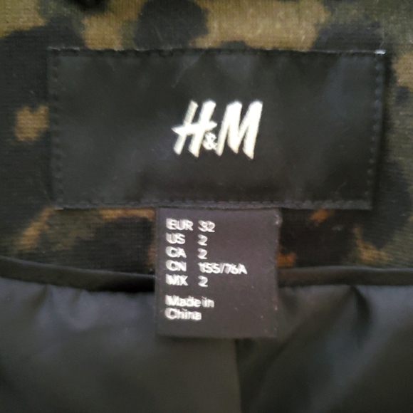 H&M Camo Leopard Blazer Jacket - 2 (XS) - Picture 9 of 12